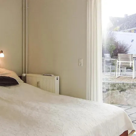 Apartment 1 Bedroom Awesome In Gudhjem
