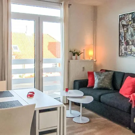 1 Bedroom Awesome In Apartment *