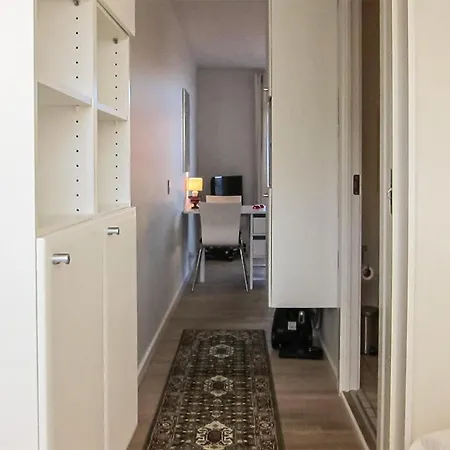 1 Bedroom Awesome In Apartment