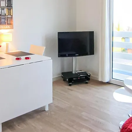 1 Bedroom Awesome In Apartment Gudhjem